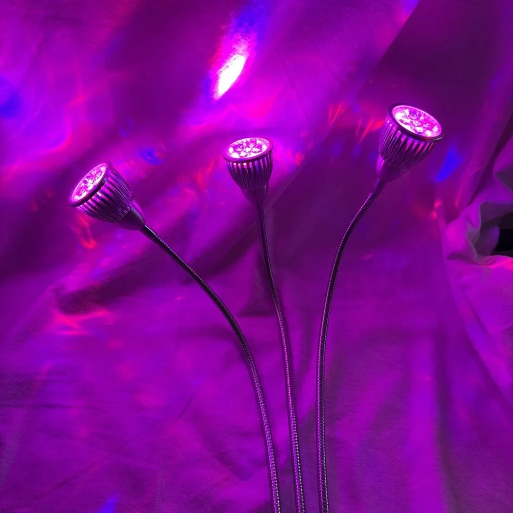 Clip-on LED Light With 3 Adjustable Gooseneck Lights In The Color Of Purple